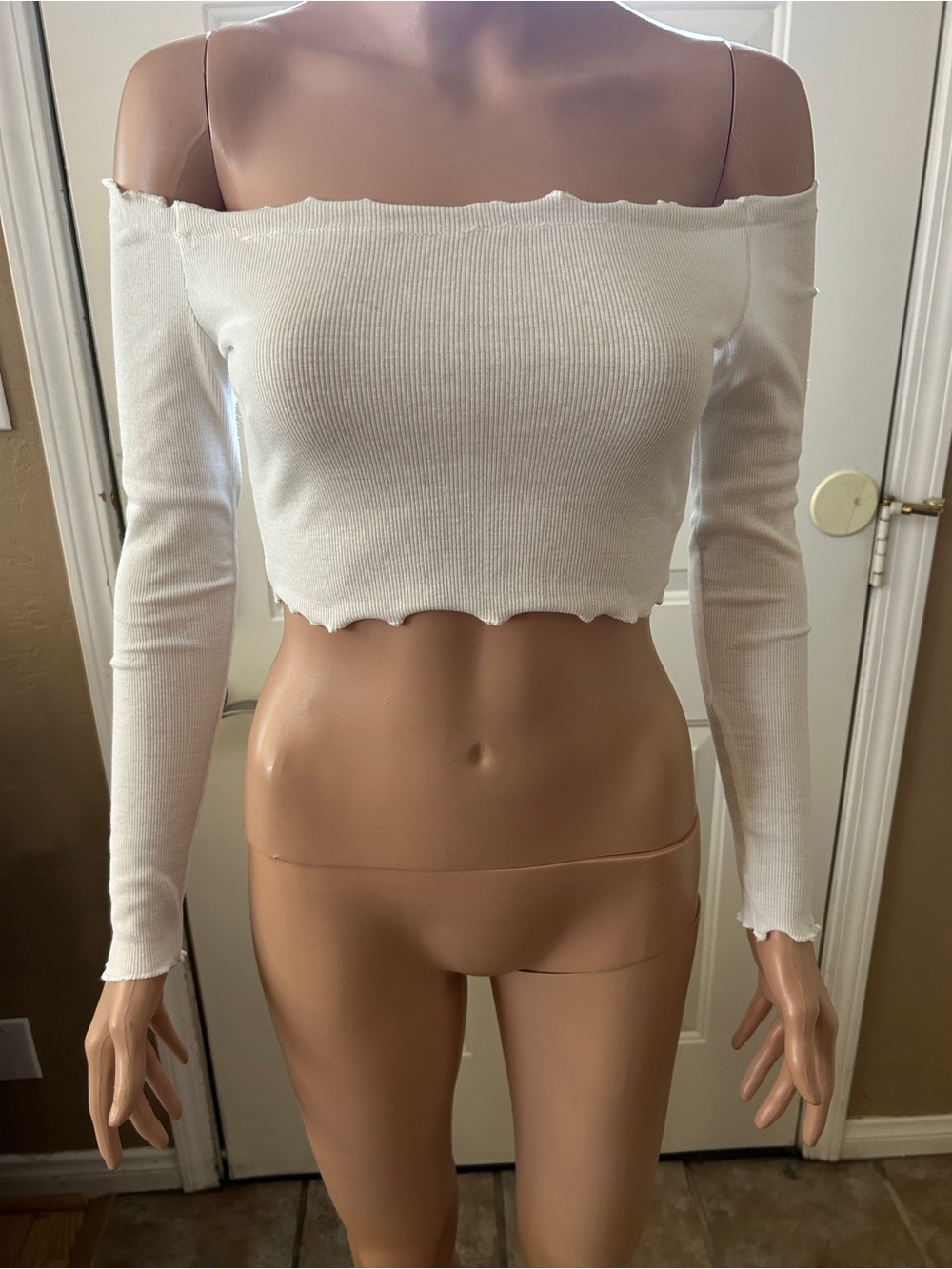 SHEIN White Off-Shoulder Crop Top size S